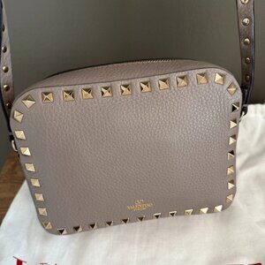 Valentino Garavani Rockstud Camera Bag - Grey